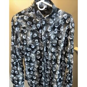 Fender Button down shirt long sleeve with skulls large.  Great shirt!